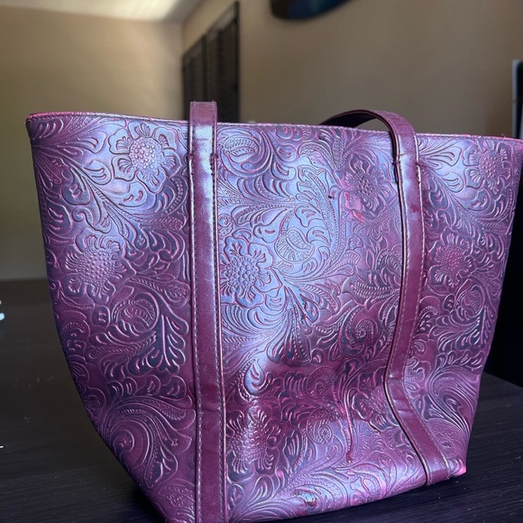 Vintage Victoria Secret Burgundy Hand Bag - Picture 2 of 8